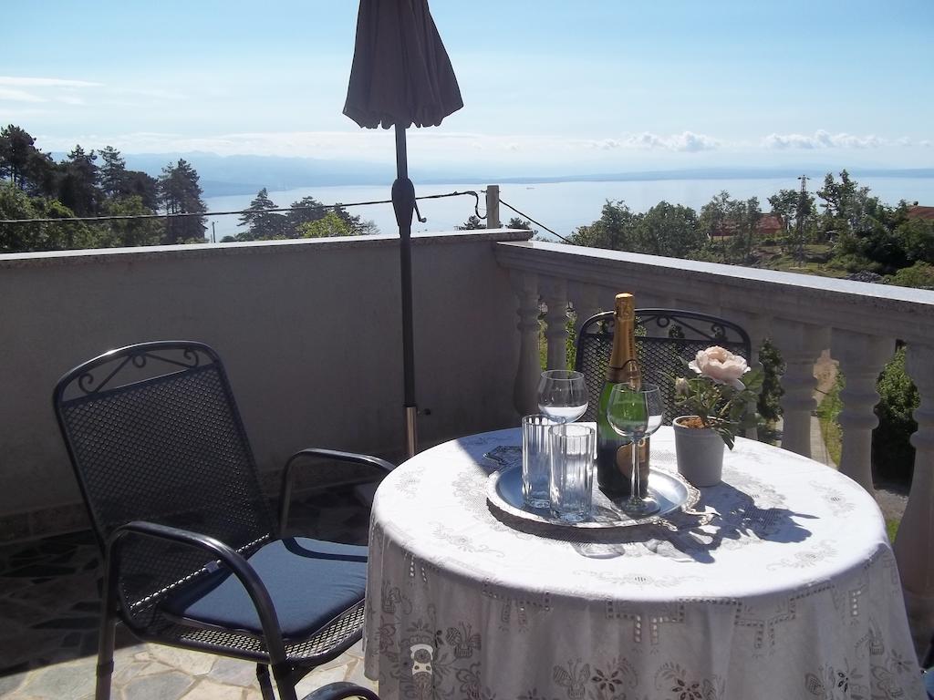 Apartments Ljubas Opatija Bagian luar foto