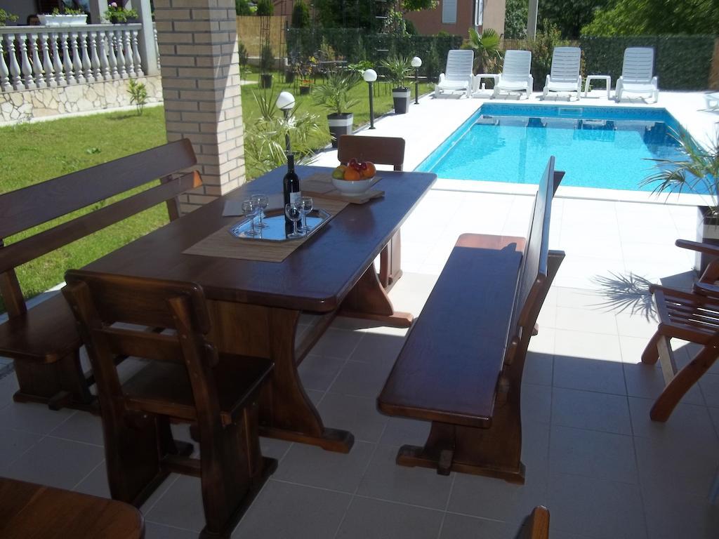 Apartments Ljubas Opatija Ruang foto