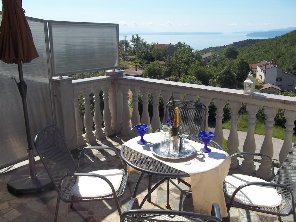 Apartments Ljubas Opatija Ruang foto